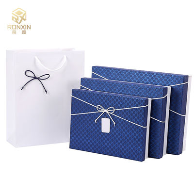 CMYK Navy Blue Foldable Cardboard Gift Boxes With Ribbon Fashionable